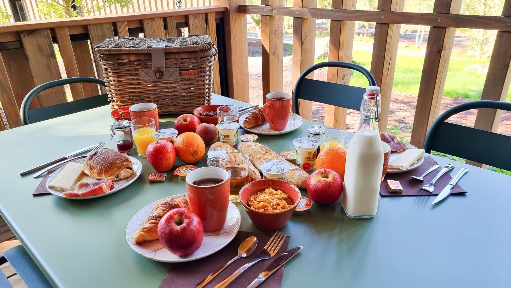 Hotel - Lodges De Lemptegy Saint-Ours  Luaran gambar